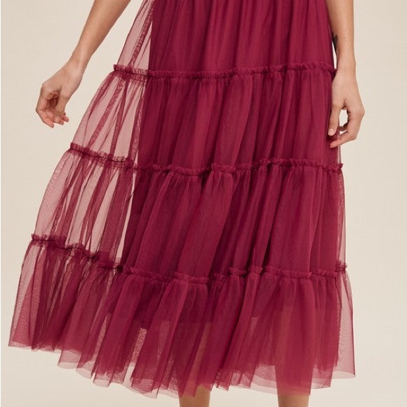 Flouncy Tiered Mesh Skirt in Maroon Berry - Picture 11 of 17